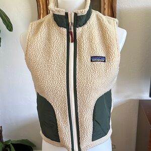 Patagonia kids retro fleece Cream and Green Sherpa Vest